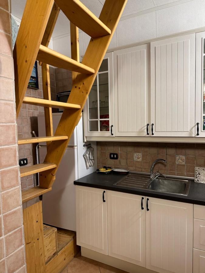 Tiny House - Spaccanapoli Apartment Ngoại thất bức ảnh